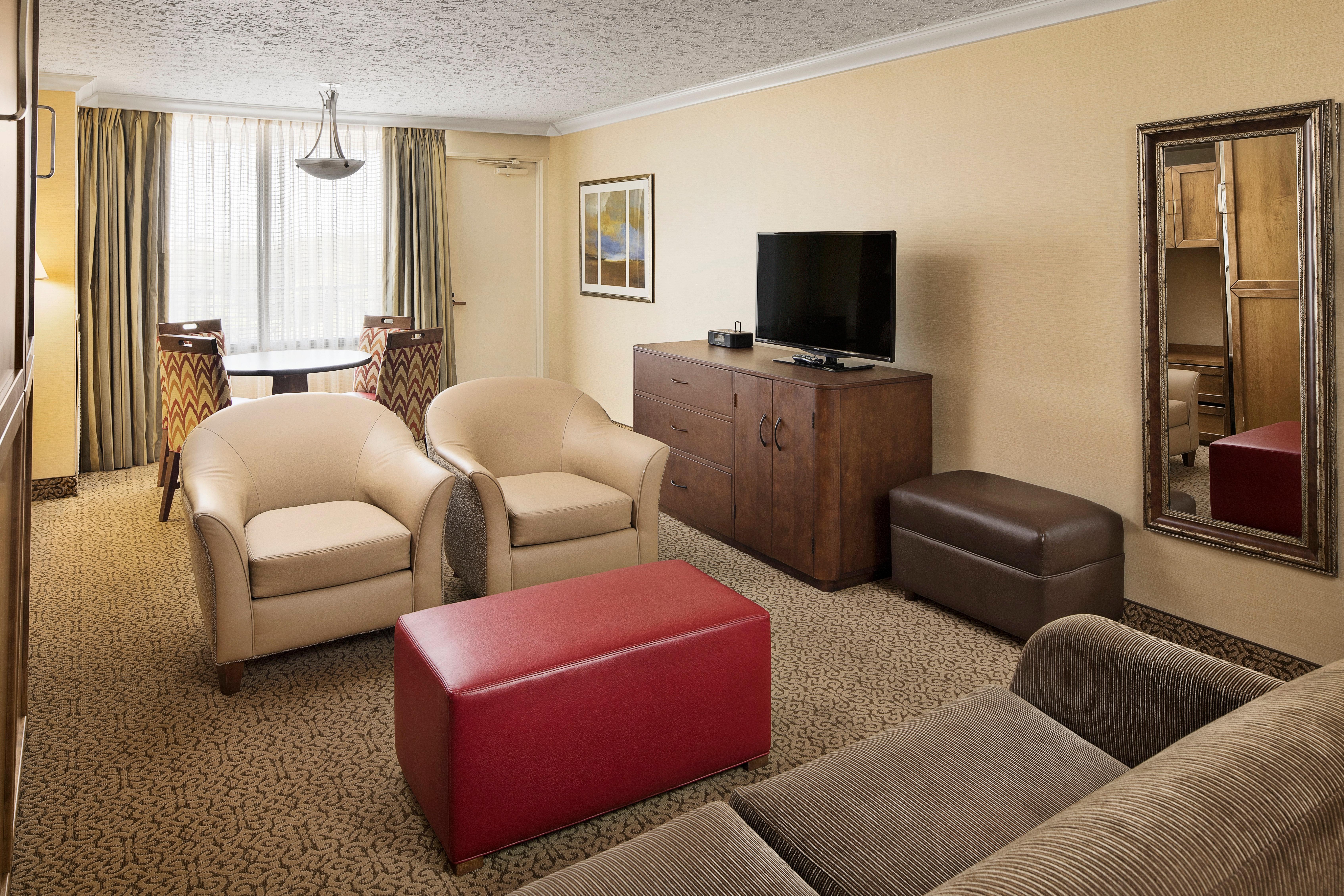 Crowne Plaza Louisville Airport Expo Ctr By Ihg Exterior foto
