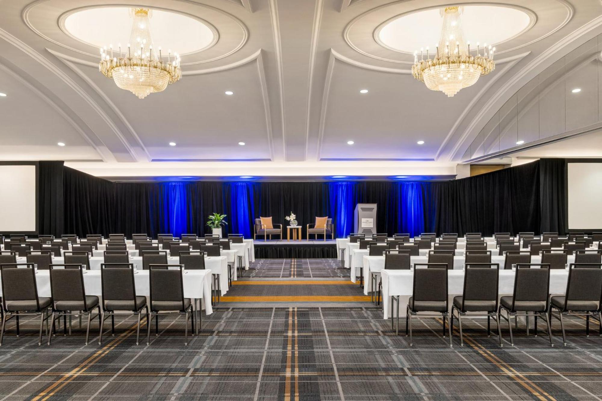 Crowne Plaza Louisville Airport Expo Ctr By Ihg Exterior foto