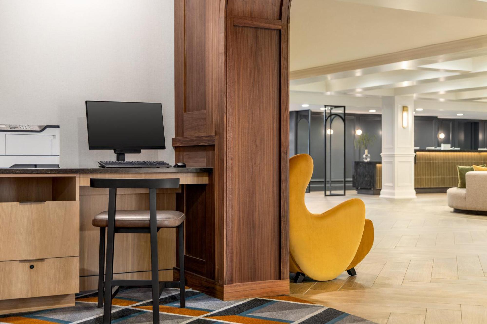 Crowne Plaza Louisville Airport Expo Ctr By Ihg Exterior foto