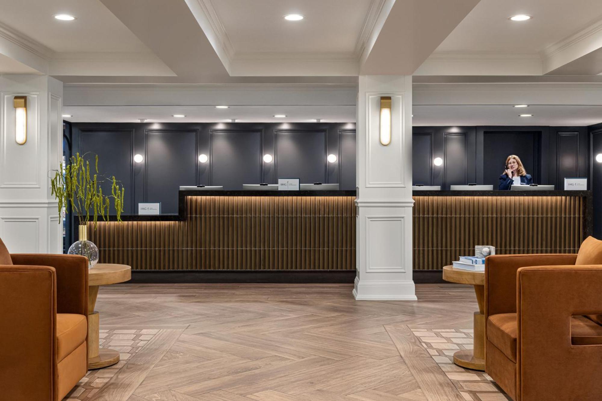 Crowne Plaza Louisville Airport Expo Ctr By Ihg Exterior foto