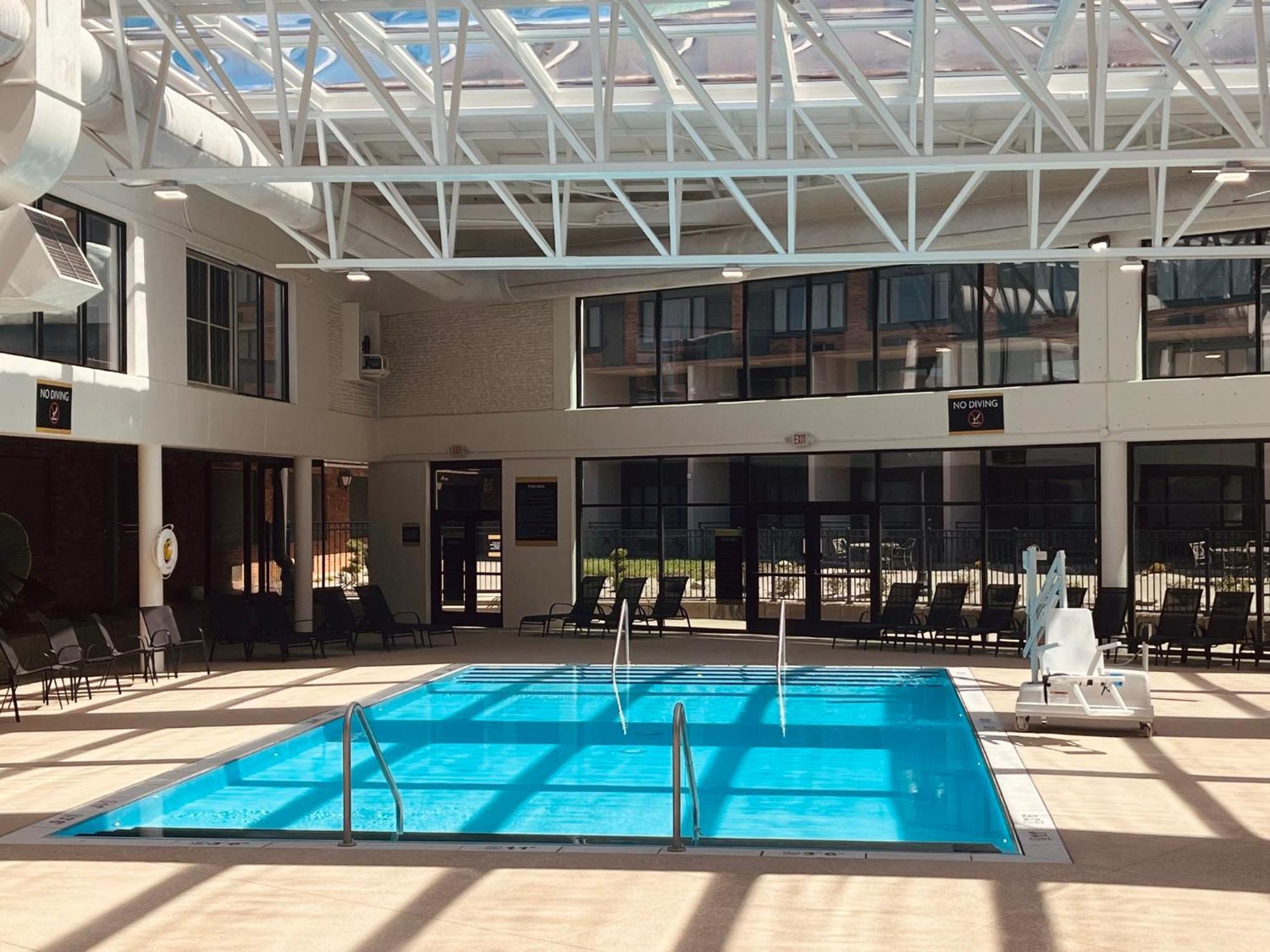 Crowne Plaza Louisville Airport Expo Ctr By Ihg Exterior foto