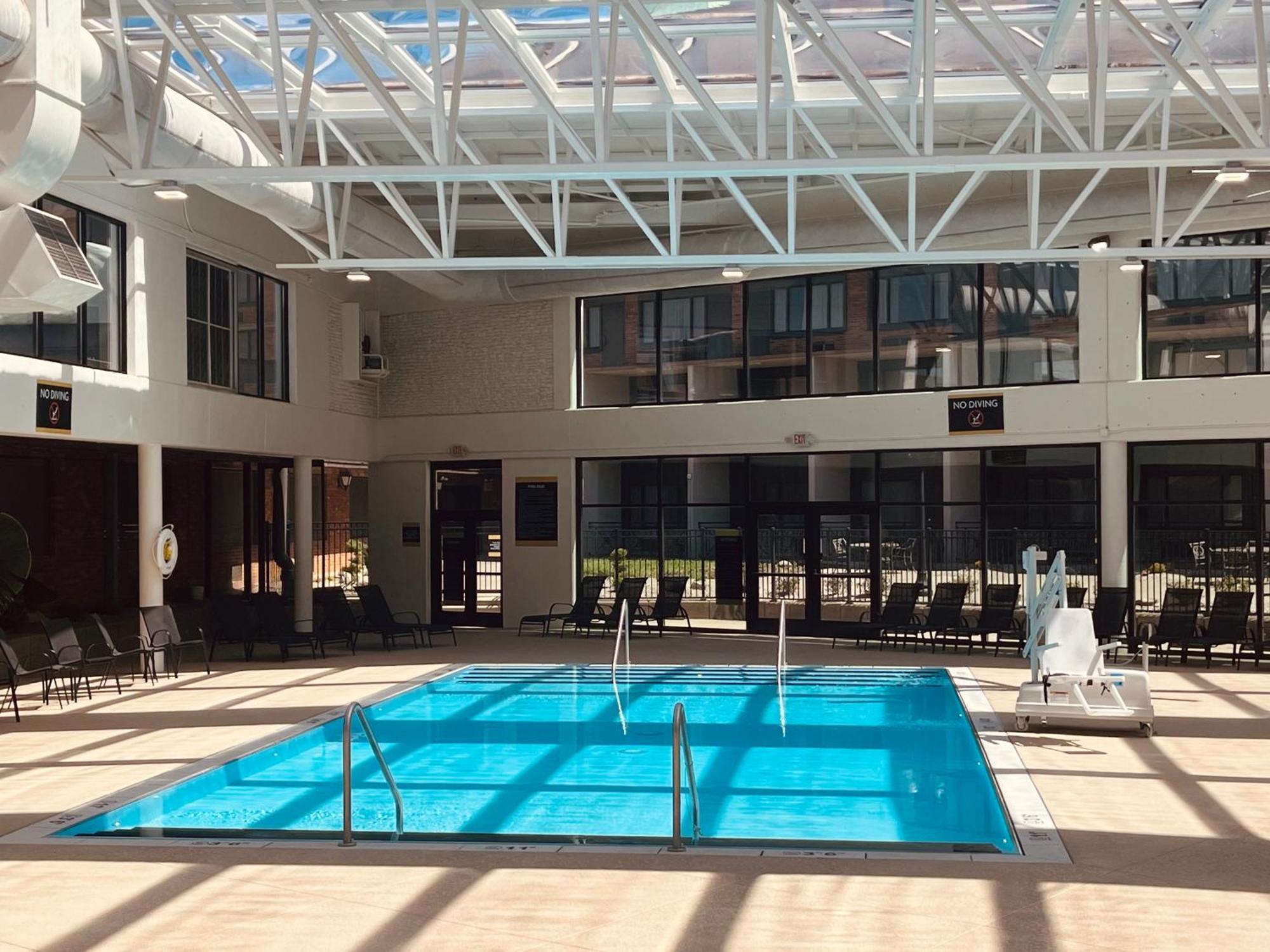 Crowne Plaza Louisville Airport Expo Ctr By Ihg Exterior foto